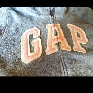 Gap sweatshirt